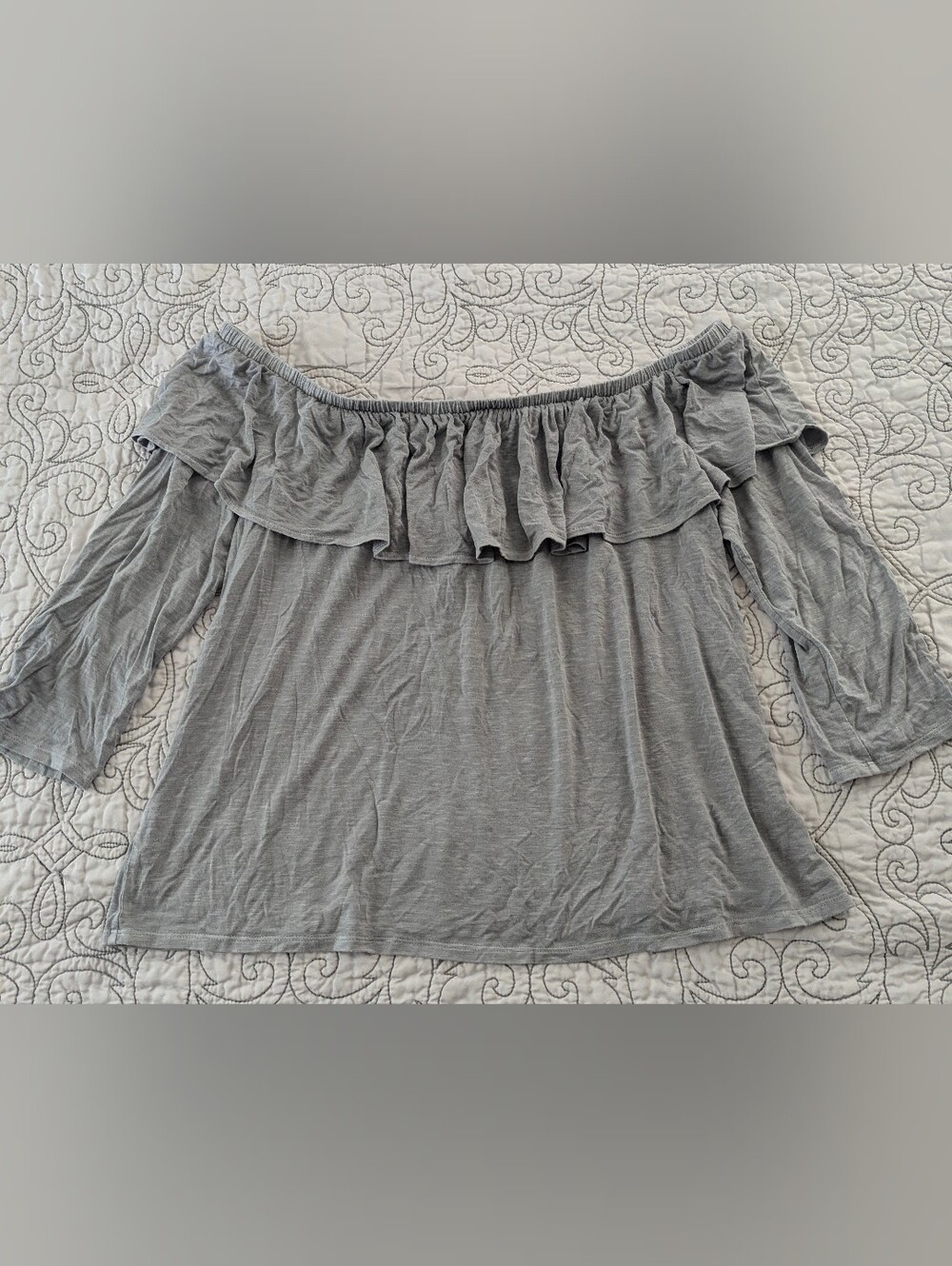 American Eagle Outfitters On/Off Shoulder Top